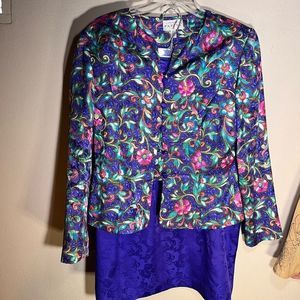 Silk Skirt and Silk jacket Purple Skirt silk lined with polyester Vintage sz10